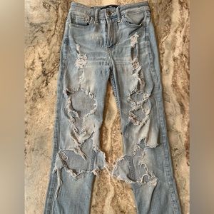 Hollister ripped high rise jeans. size 00